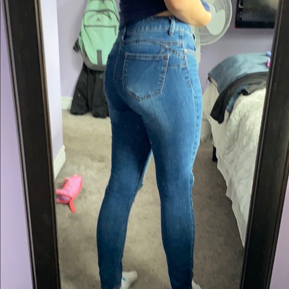 Jeans - Picture 5 of 6